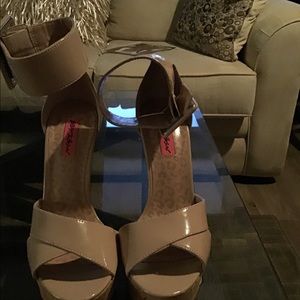 Betsey Johnson Sandal